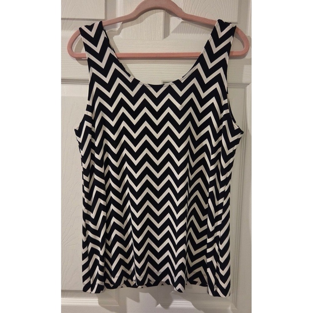 Chico's Travelers Chevron Tank Top Women's Size 2 Lrg Black White Sleeveless NWT